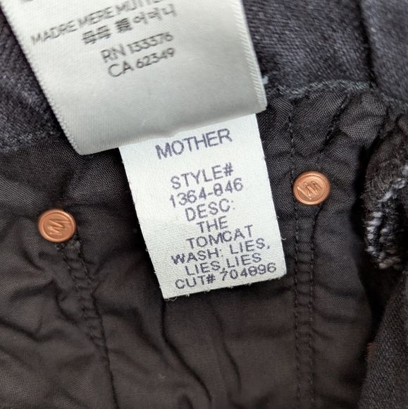 MOTHER Tomcat Jeans Black Straight Leg 24 - Picture 11 of 11